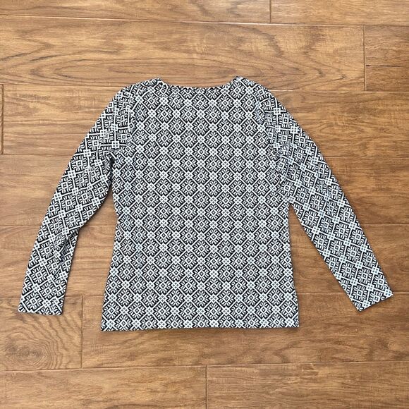 The Talbots Tee Women's Size MP Petite Crewneck Aztec Snowflake White/Black - Picture 2 of 7